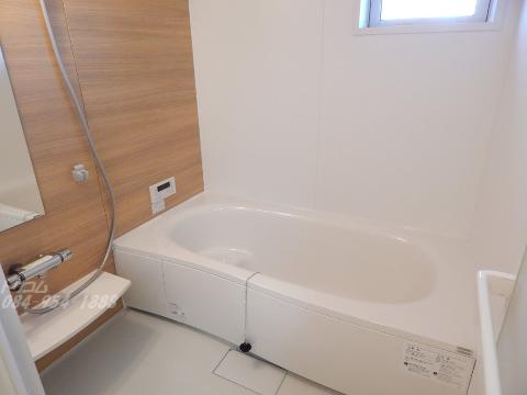 バス・シャワールーム　追焚付広々一坪バス（イメージ）