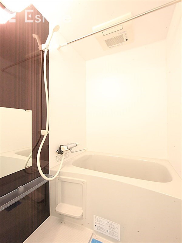 バス・シャワールーム　バスルーム