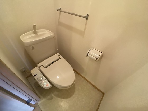 トイレ　※別部屋の写真です