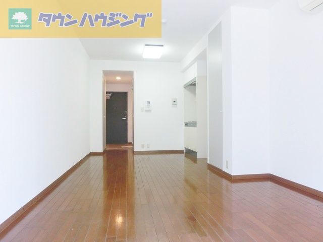 居室・リビング　フローリング