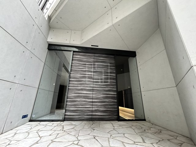 エントランス　サムティ本町橋IIMEDIUS　エントランス