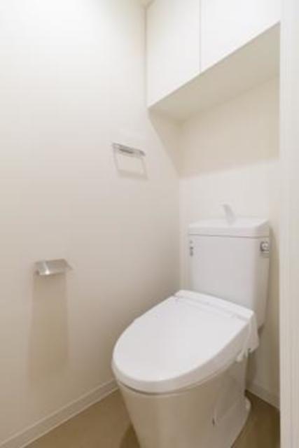 トイレ　※写真は同タイプ住戸です。