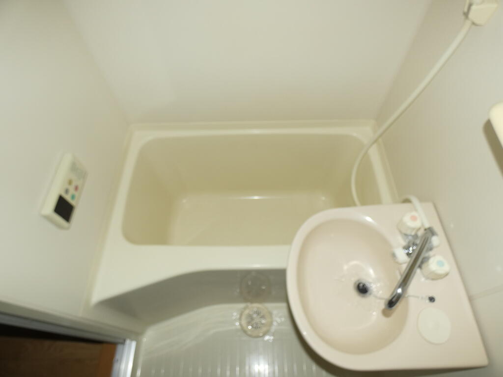 バス・シャワールーム　参考写真