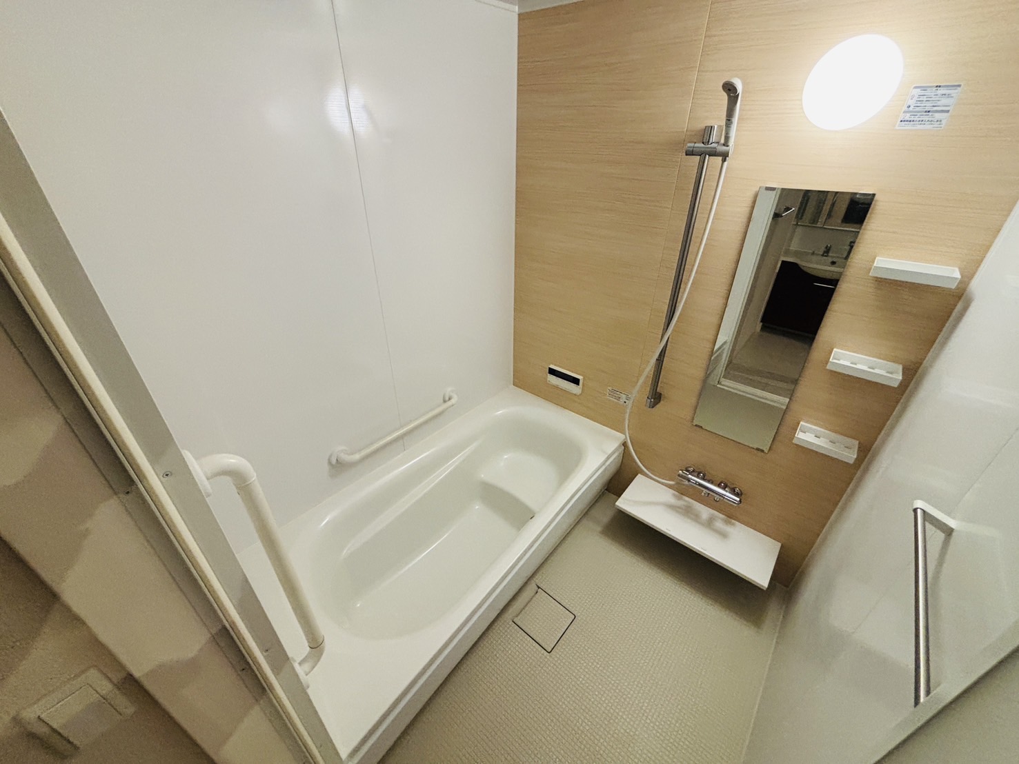 バス・シャワールーム