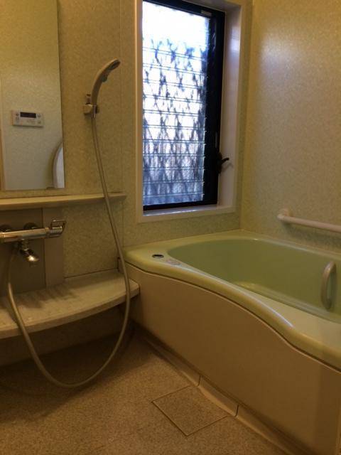 バス・シャワールーム　浴室