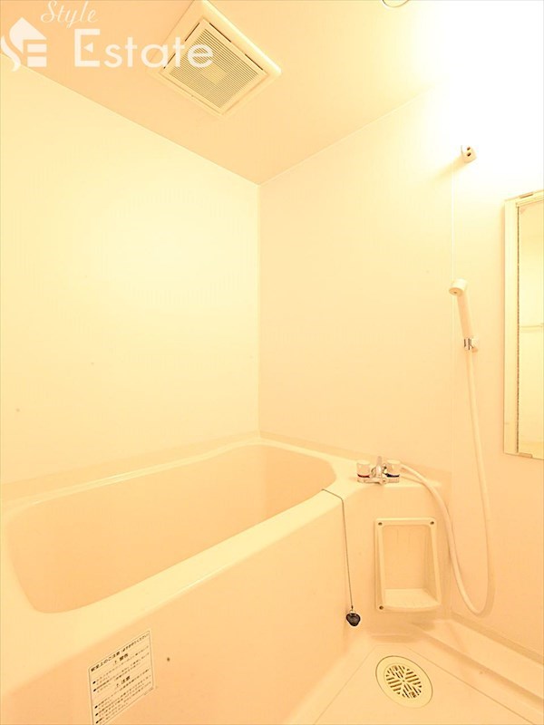 バス・シャワールーム　バスルーム