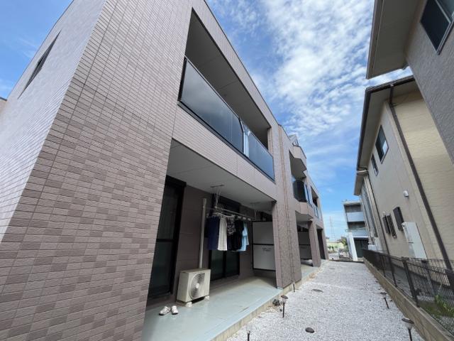 建物外観　外観写真（昼）