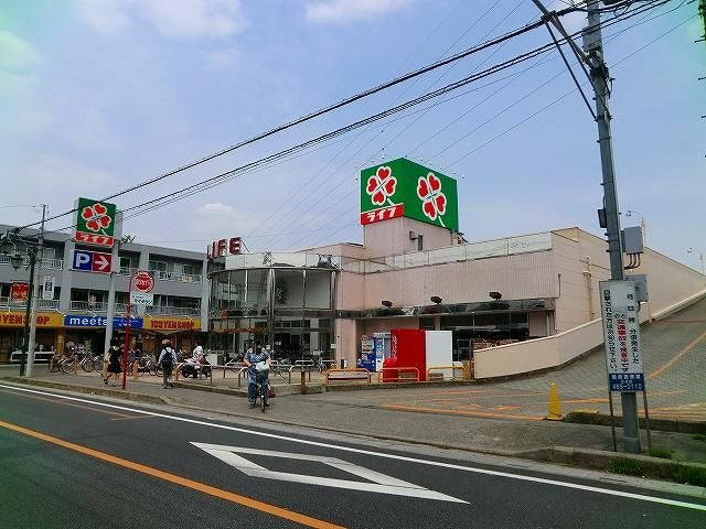 スーパー　ライフ朝霞店（スーパー）まで373m