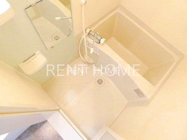 バス・シャワールーム　広めの浴室です。（浴室乾燥機付）