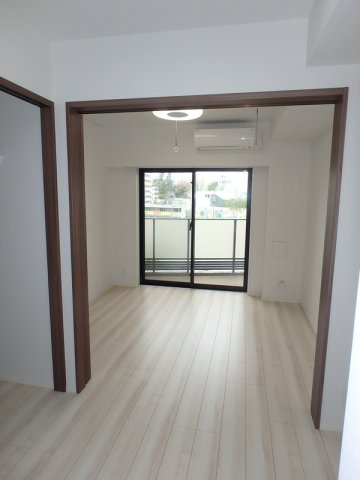その他部屋・スペース　落ち着いて過ごせるお部屋なので、寝室にいかがでしょうか