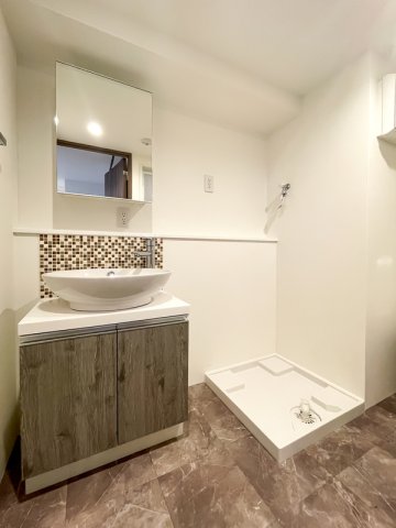 洗面設備　忙しい朝には欠かせない洗面所です