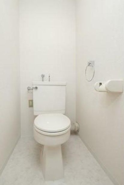 トイレ　※同仕様写真含む