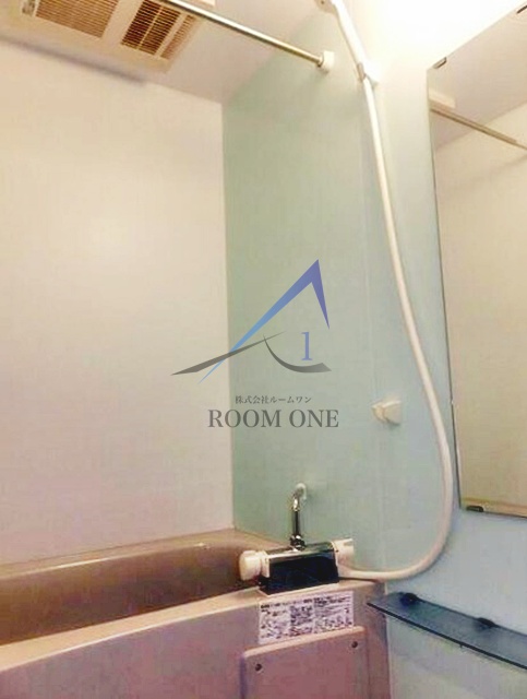 バス・シャワールーム　お風呂です。