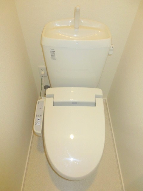 トイレ　★温水洗浄便座★