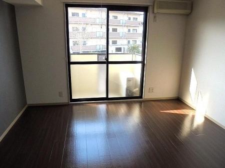 居室・リビング　室内（イメージ）