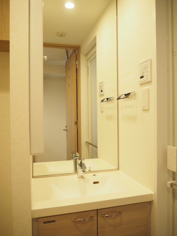 洗面設備　独立洗面台