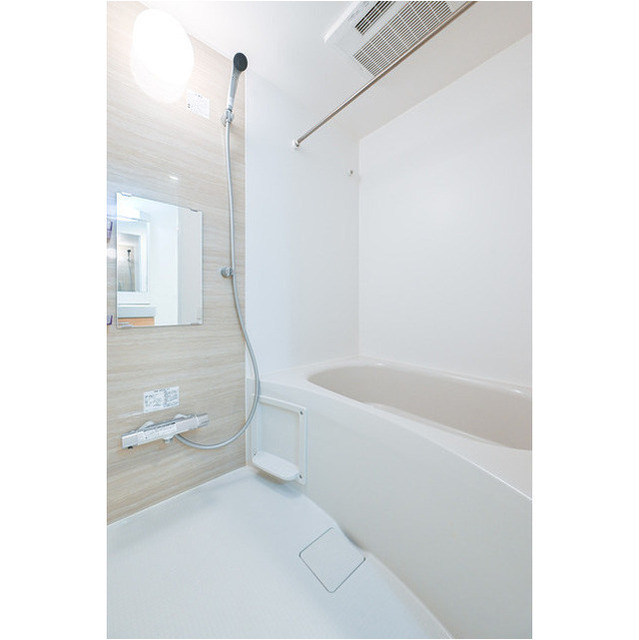 バス・シャワールーム　※同タイプ写真転用