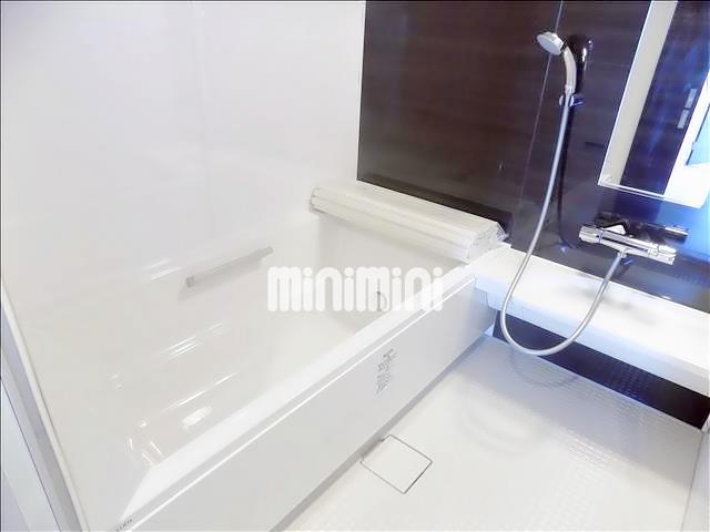 バス・シャワールーム　追い焚きと浴室乾燥機完備のお風呂