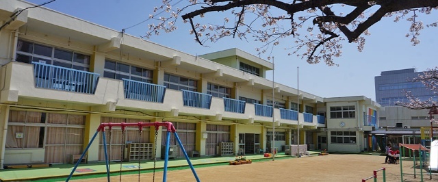 幼稚園・保育園　明石市立花園幼稚園（幼稚園・保育園）まで506m