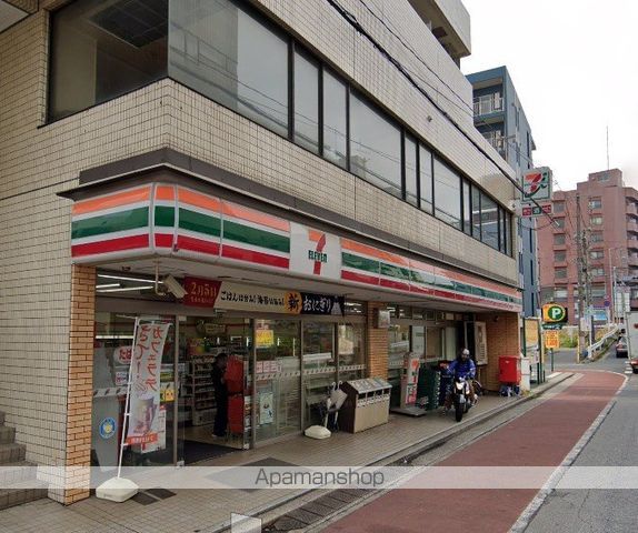 コンビニ　セブンイレブン（コンビニ）まで514m