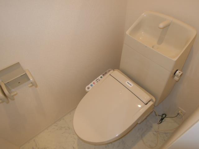 トイレ　シャワー付トイレ