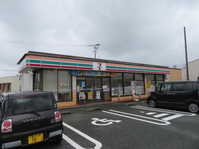 コンビニ　セブン－イレブン宇城きらら１丁目店（コンビニ）まで451m