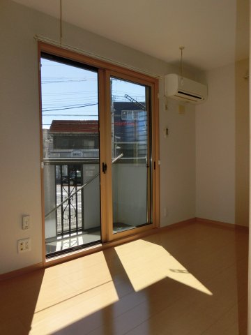 居室・リビング　コーラル横浜　洋室