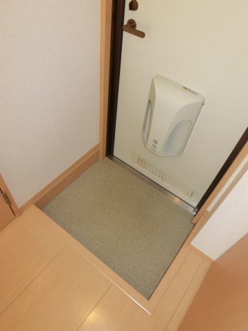 玄関　コーラル横浜　玄関