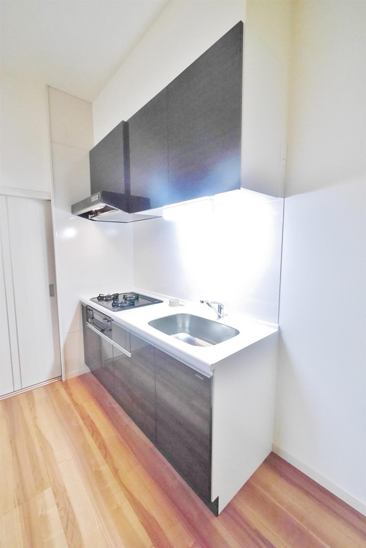 キッチン　モデルルームの写真になります。