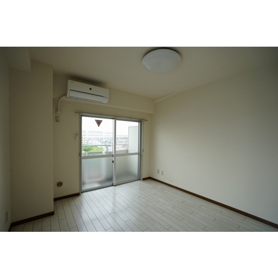 居室・リビング　洋室