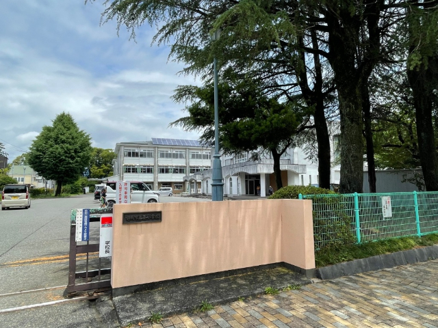 小学校　静岡市立葵小学校（小学校）まで317m