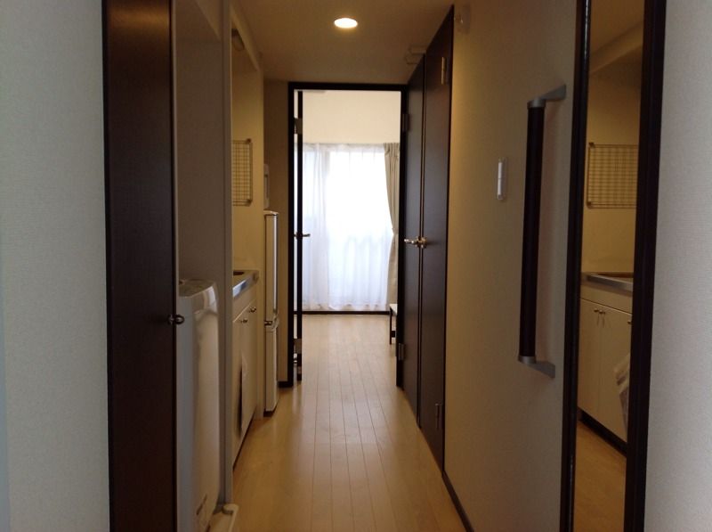 玄関　現況優先