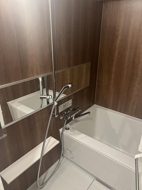 バス・シャワールーム　※別部屋参考写真