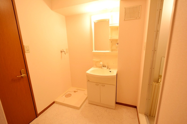 洗面設備　洗髪洗面化粧台付き♪