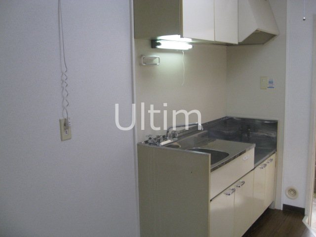 キッチン　別部屋のお写真です。ご参考までに！