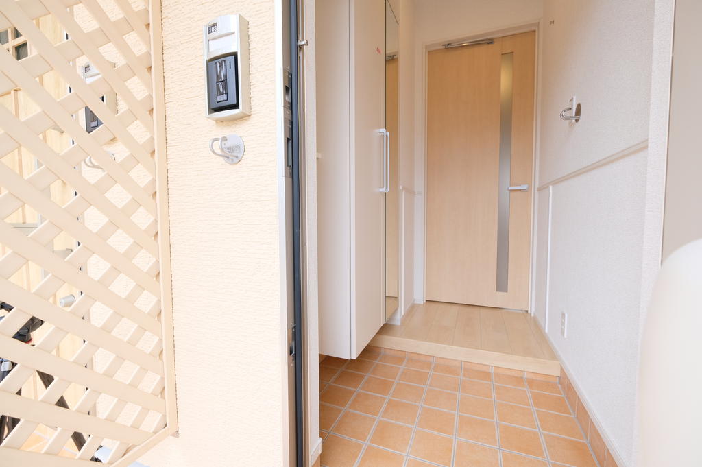 玄関　写真は別室です