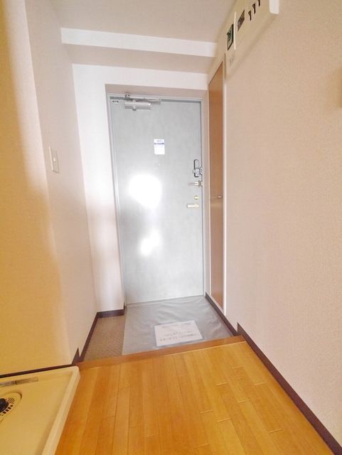 玄関　★お部屋探しは株式会社タウンハウジング東京まで★