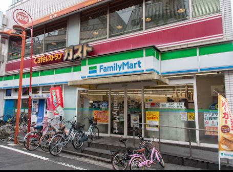 コンビニ　ファミリーマート 野方駅南店（コンビニ）まで369m