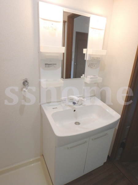 洗面設備　シャンプレドレッサー