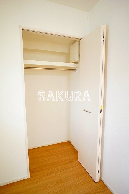 収納　お荷物の多い方でも安心のクローゼット付き♪