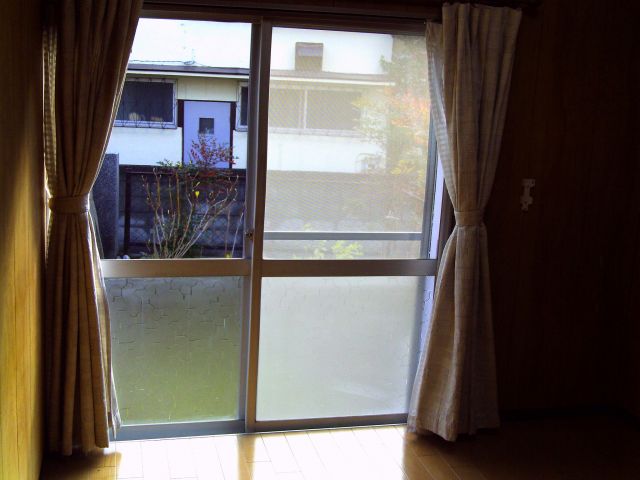 居室・リビング　１Ｆ南洋室　日当良好