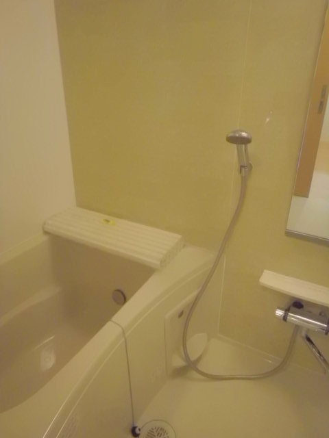 バス・シャワールーム　浴室追焚・暖房乾燥機能付きバスルーム