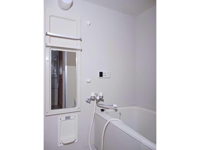 バス・シャワールーム　追い焚き機能付き