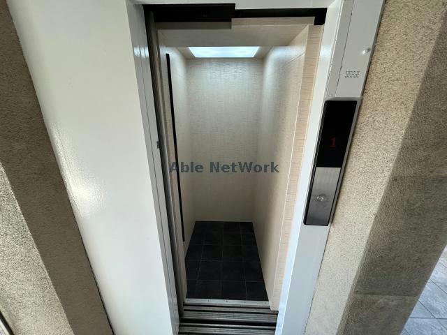 エントランス　エントランス部分