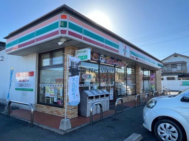 コンビニ　セブンイレブン小野田竜王山公園入口店（コンビニ）まで1052m