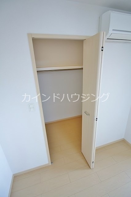 収納　ウォークインクローゼット