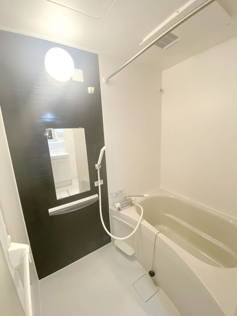 バス・シャワールーム　バス