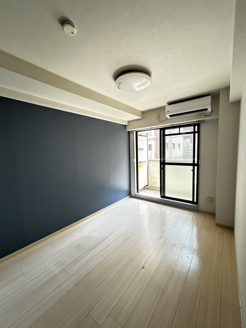 居室・リビング　別部屋参考写真です