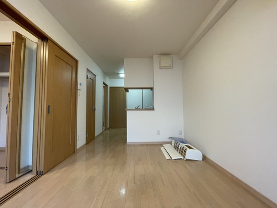 居室・リビング　※別部屋の写真です