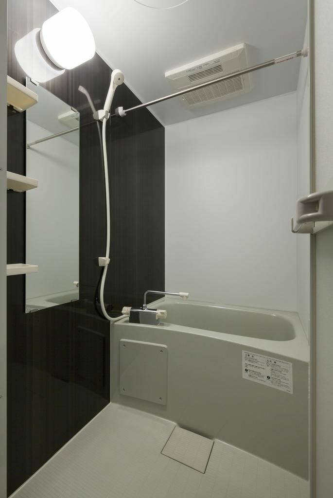 バス・シャワールーム　※別部屋写真参照